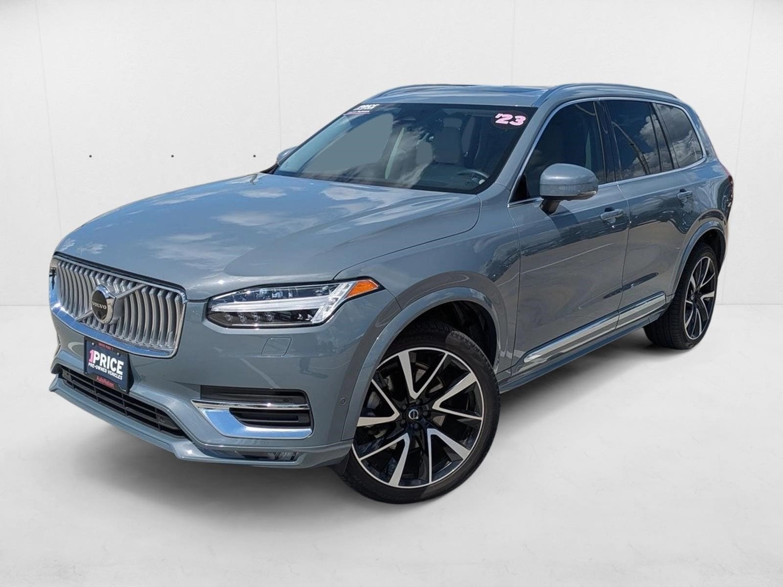 2023 Volvo XC90 Plus