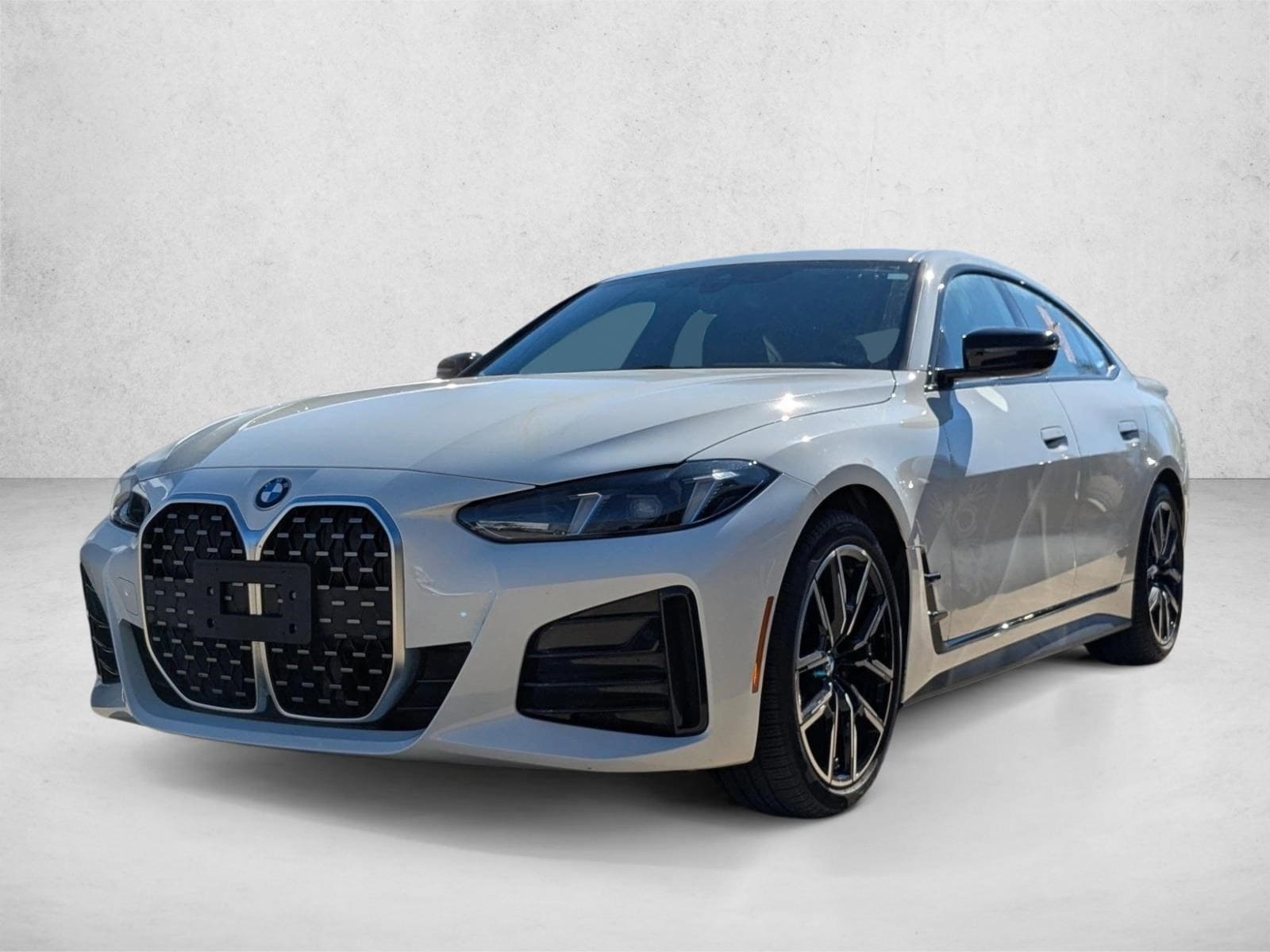 2025 BMW 4 Series 430i's photo