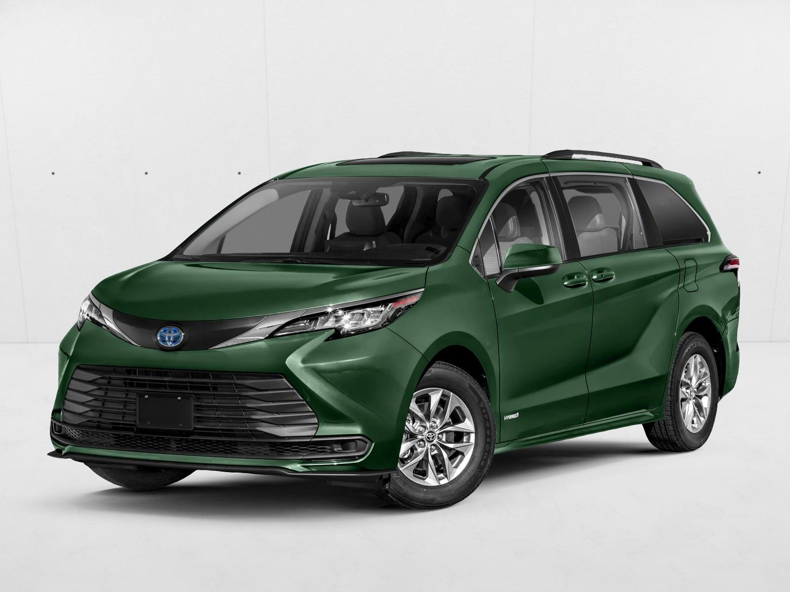 2023 Toyota Sienna LE's photo