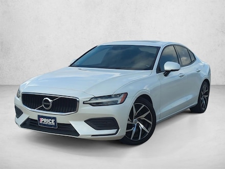 2020 Volvo S60 Momentum 4dr Car