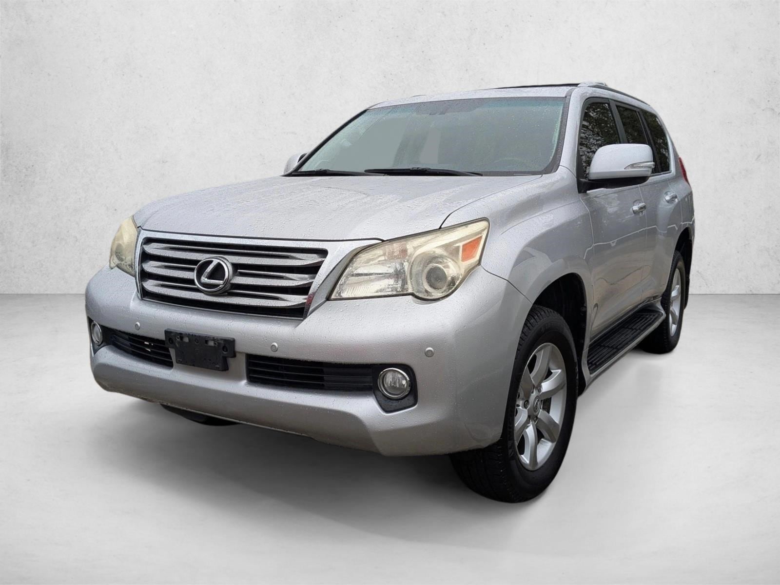 2010 Lexus GX Base's photo