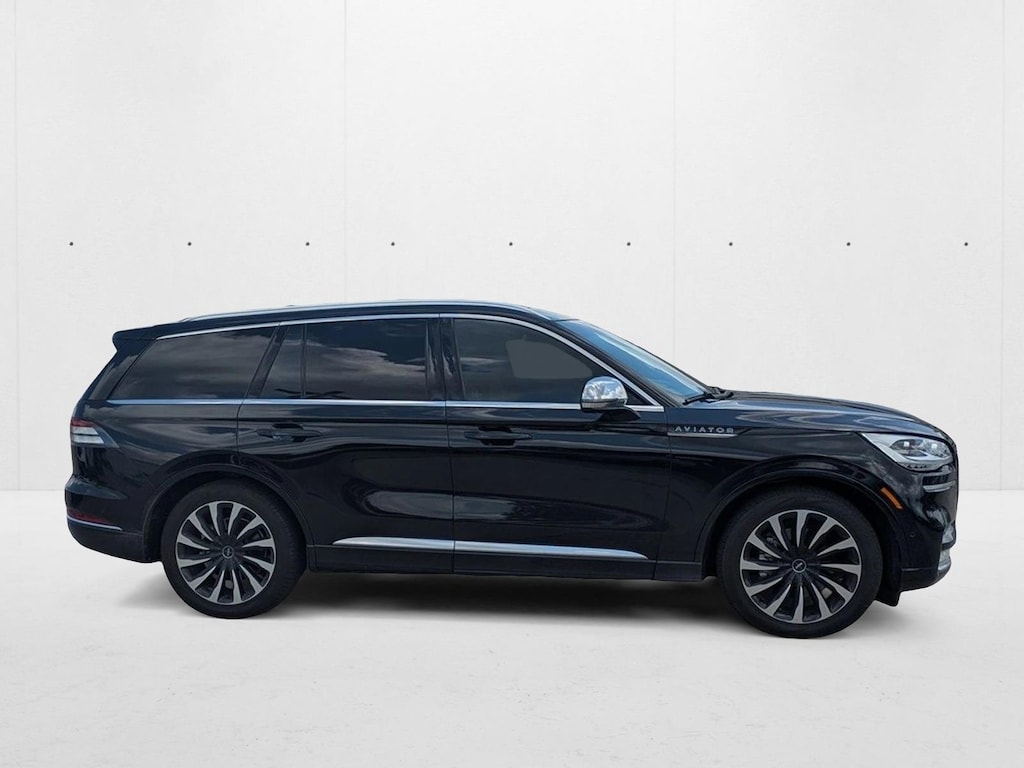2021 Lincoln Aviator Black Label Grand Touring photo 3