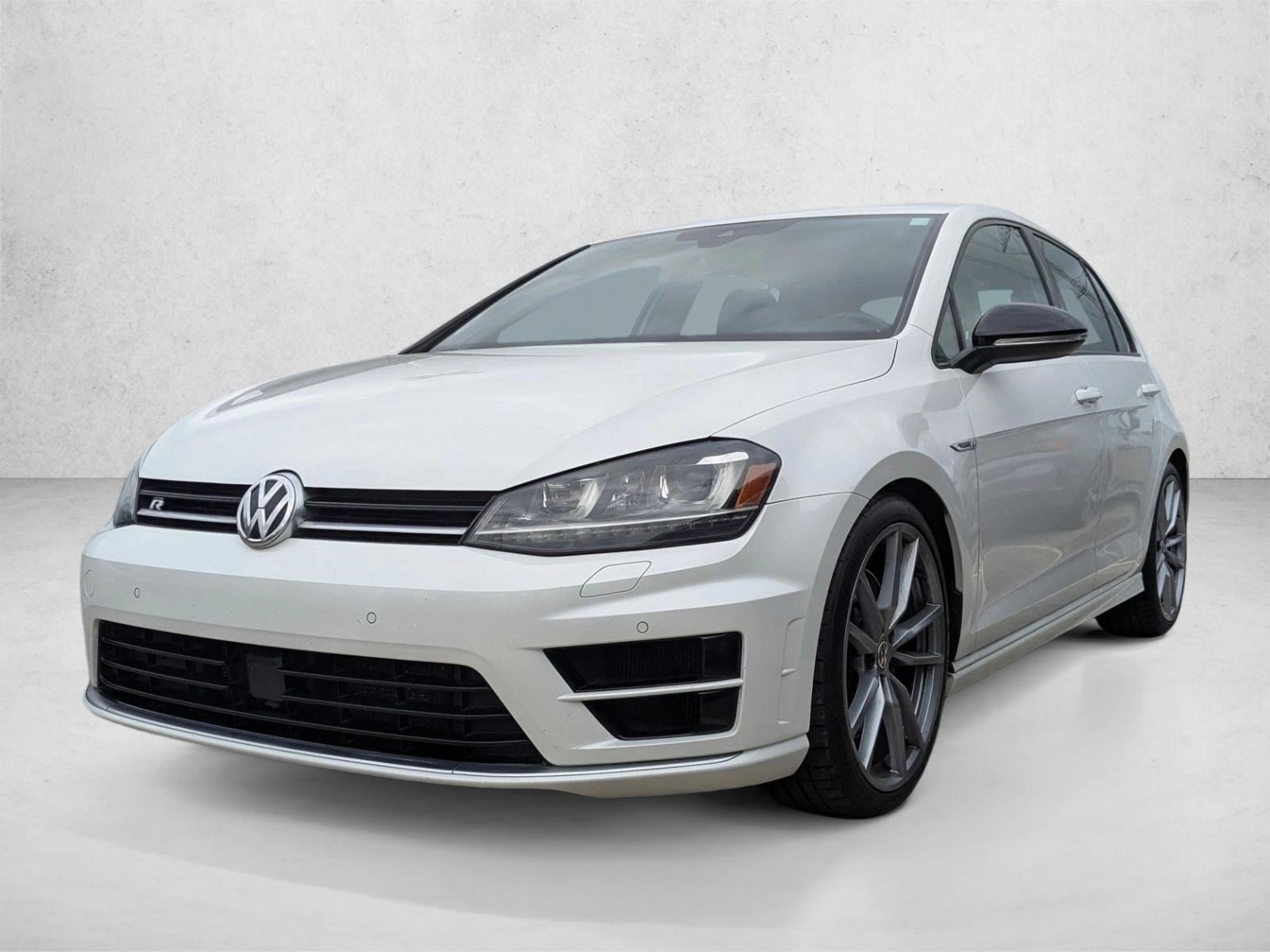 2017 Volkswagen Golf R