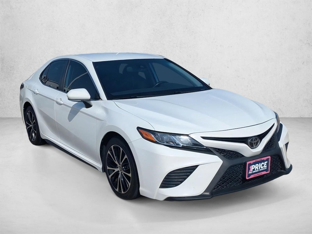 Used 2020 Toyota Camry SE 4dr Car