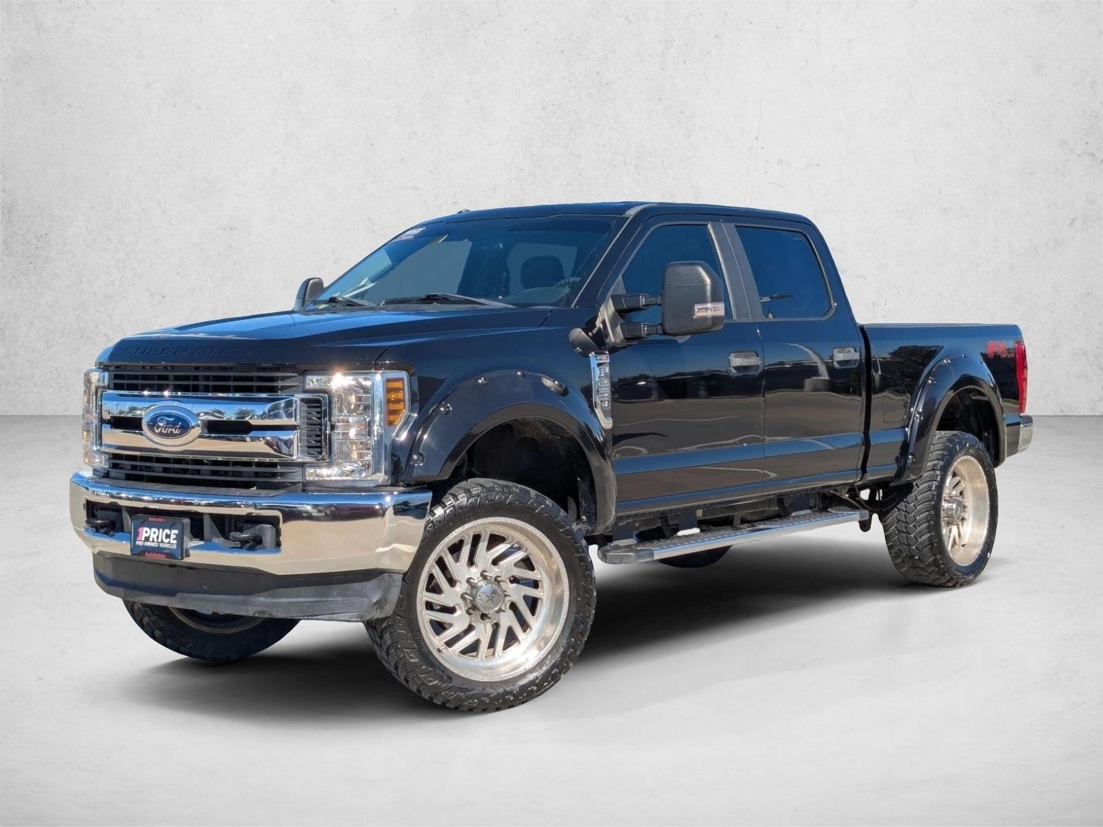 2019 Ford F-250 Super Duty XL's photo
