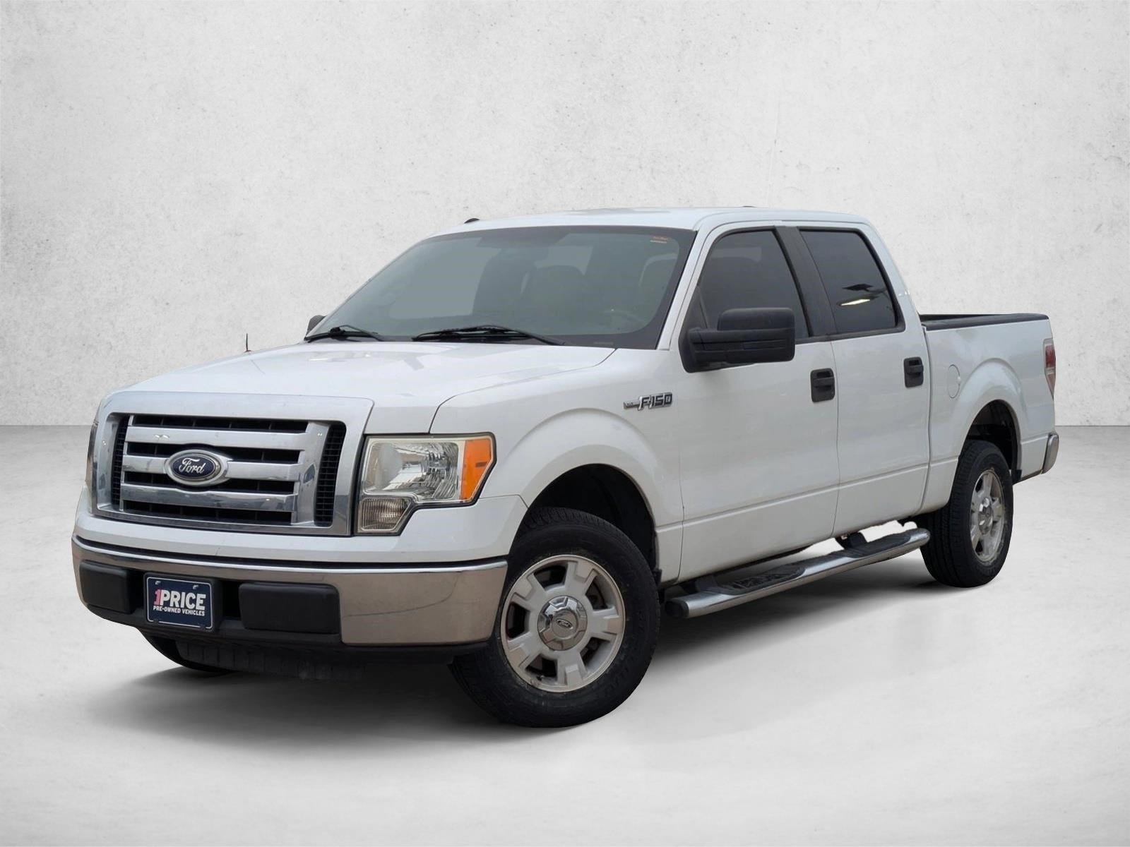 2010 Ford F-150 XL's photo