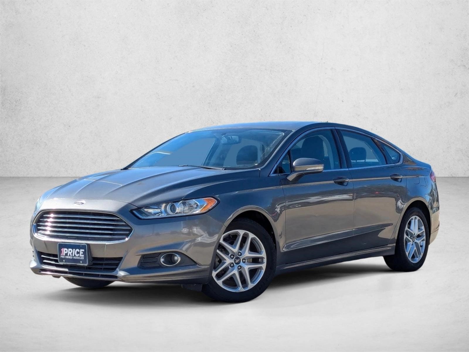 2013 Ford Fusion SE's photo