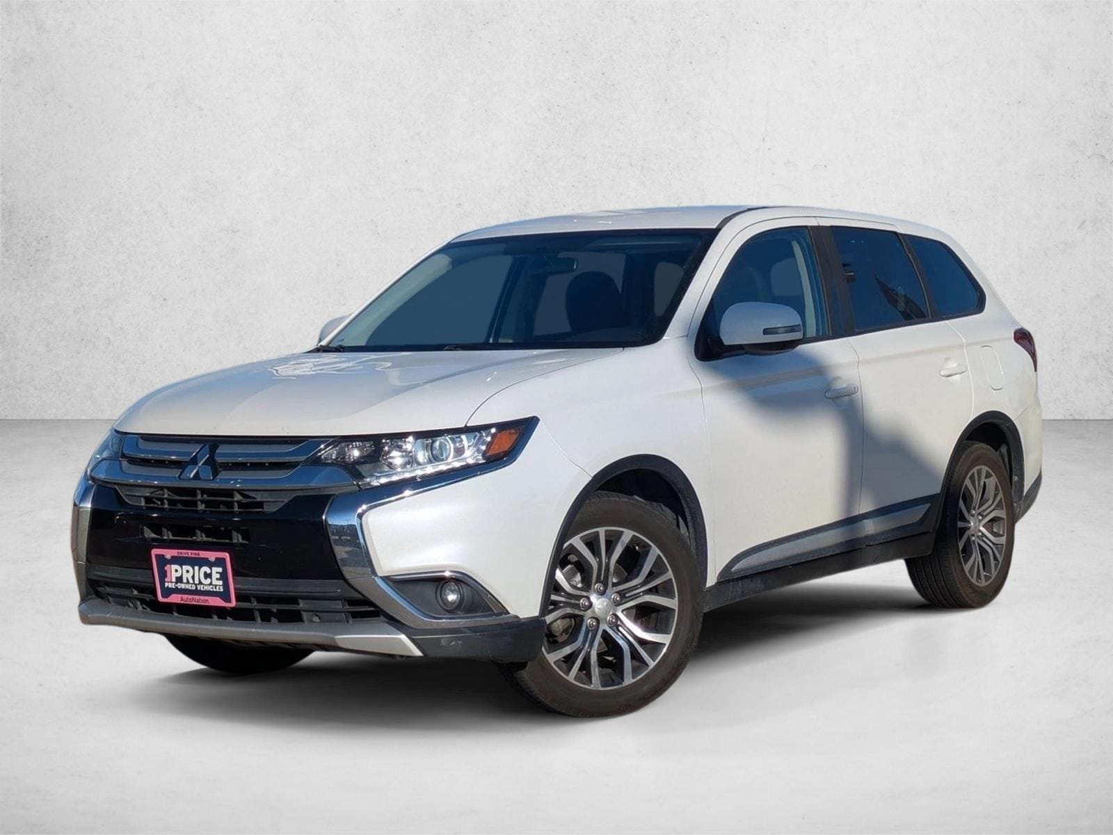2018 Mitsubishi Outlander SE's photo
