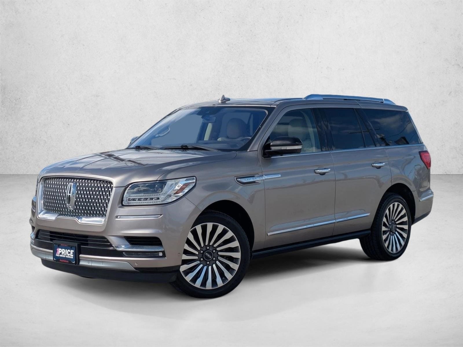 2019 Lincoln Navigator Reserve's photo