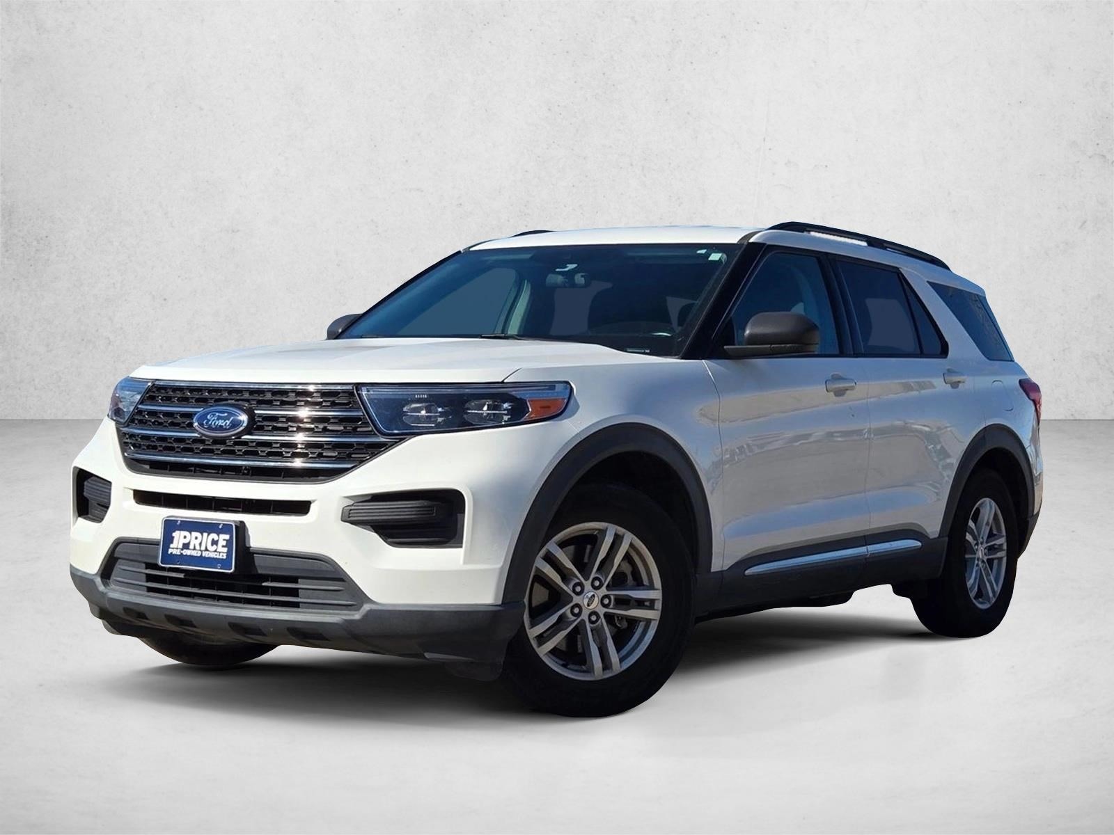 2022 Ford Explorer XLT's photo