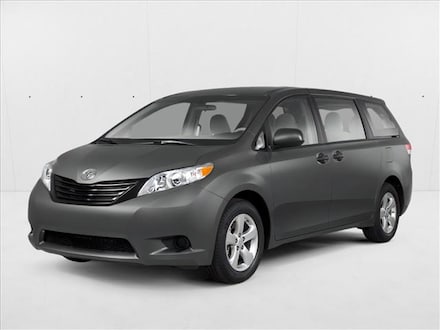 2011 Toyota Sienna LE Mini-van Passenger