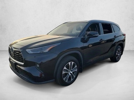 2023 Toyota Highlander Hybrid XLE Sport Utility