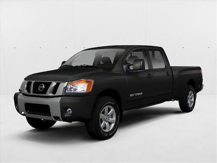 2011 Nissan Titan SL Crew Cab Pickup