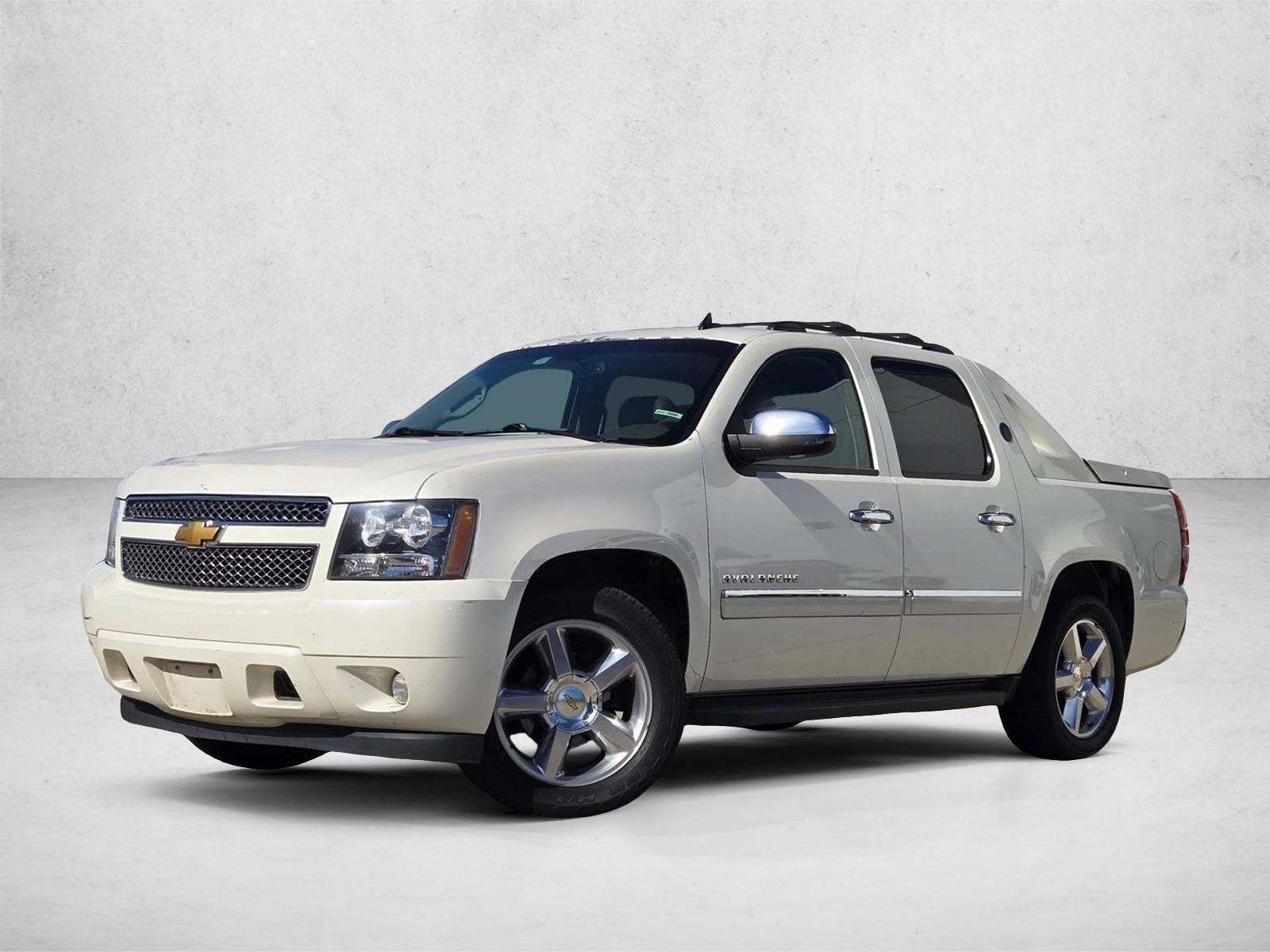 2013 Chevrolet Avalanche LTZ's photo