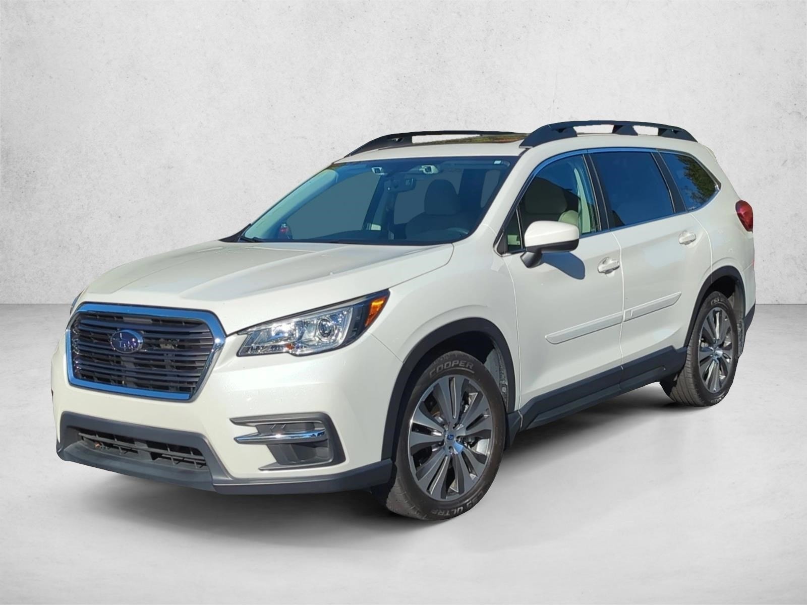 2019 Subaru Ascent Premium's photo
