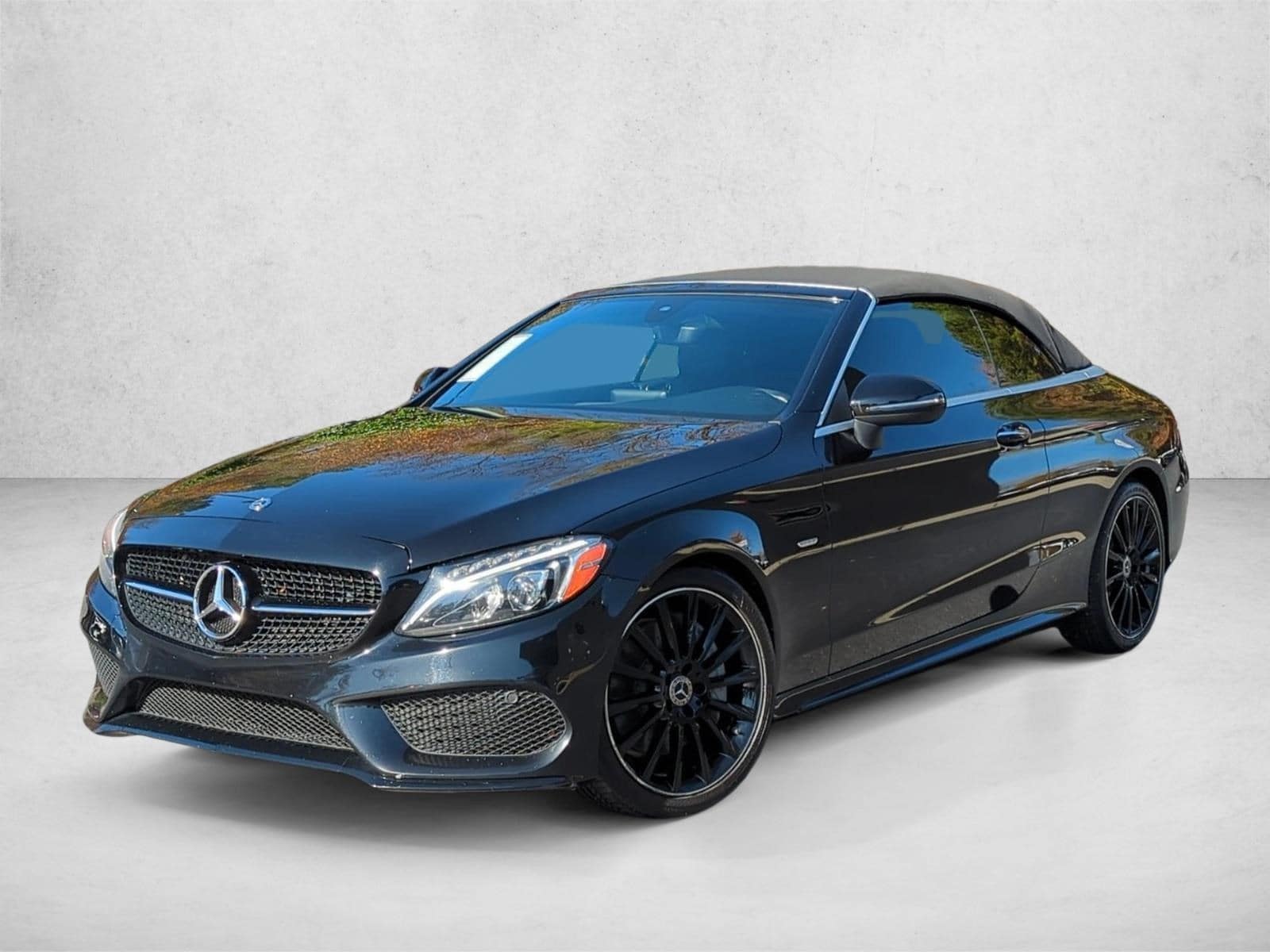 2018 Mercedes-Benz C-Class Cabriolet C300's photo