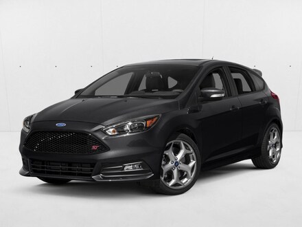 2017 Ford Focus ST 4dr Car
