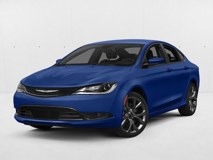 2015 Chrysler 200 S 4dr Car