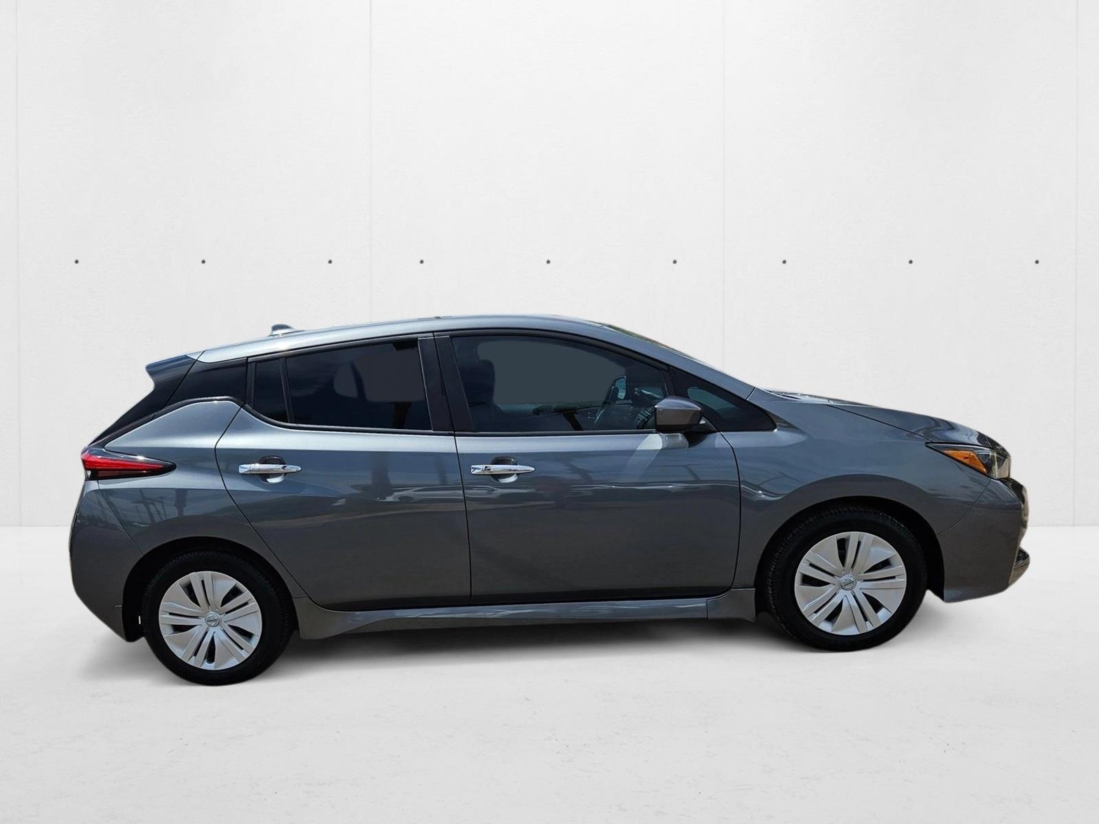 2019 Nissan Leaf S photo 4