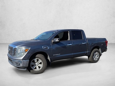 2017 Nissan Titan SV Crew Cab Pickup
