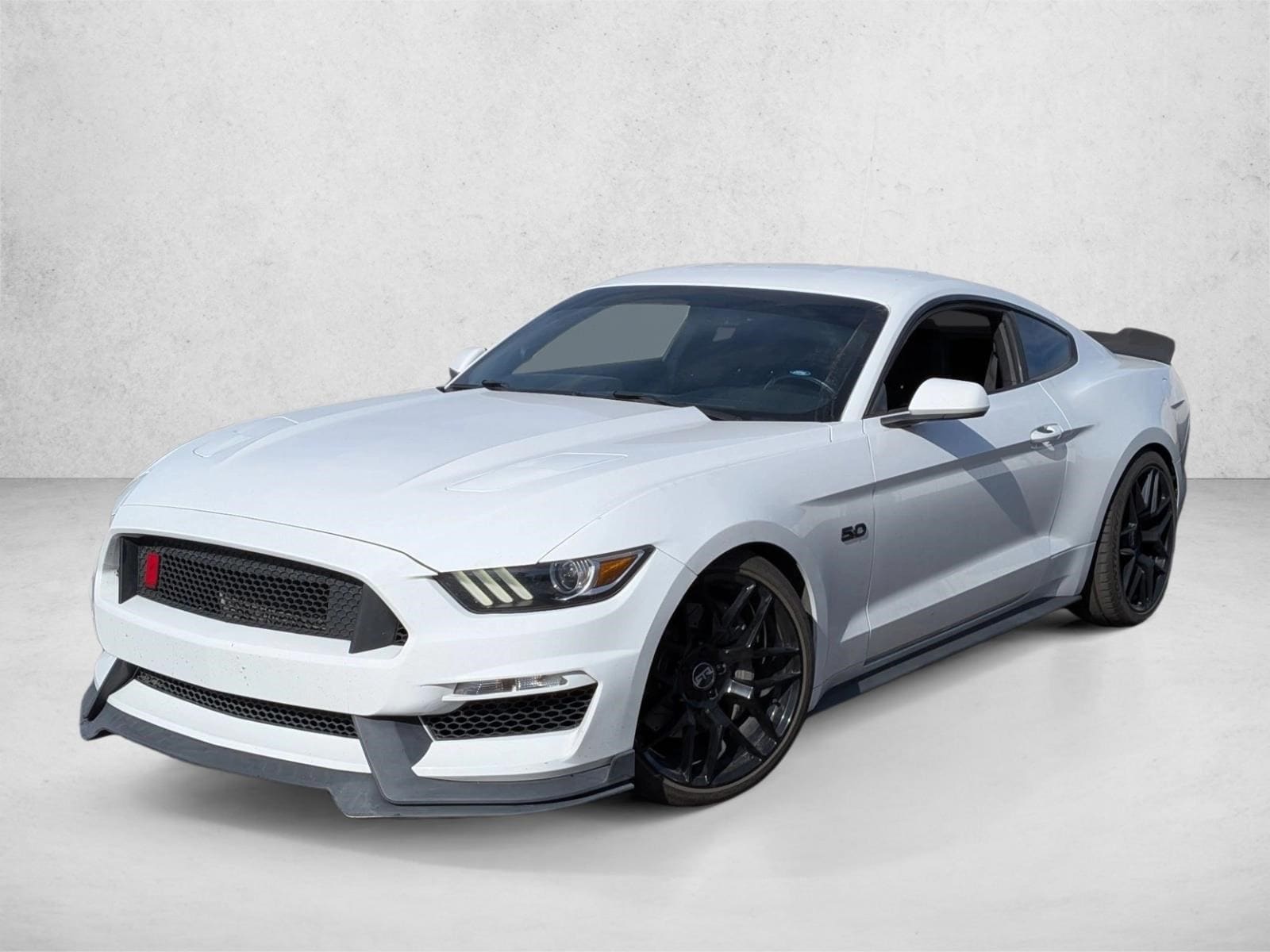 2017 Ford Mustang GT's photo