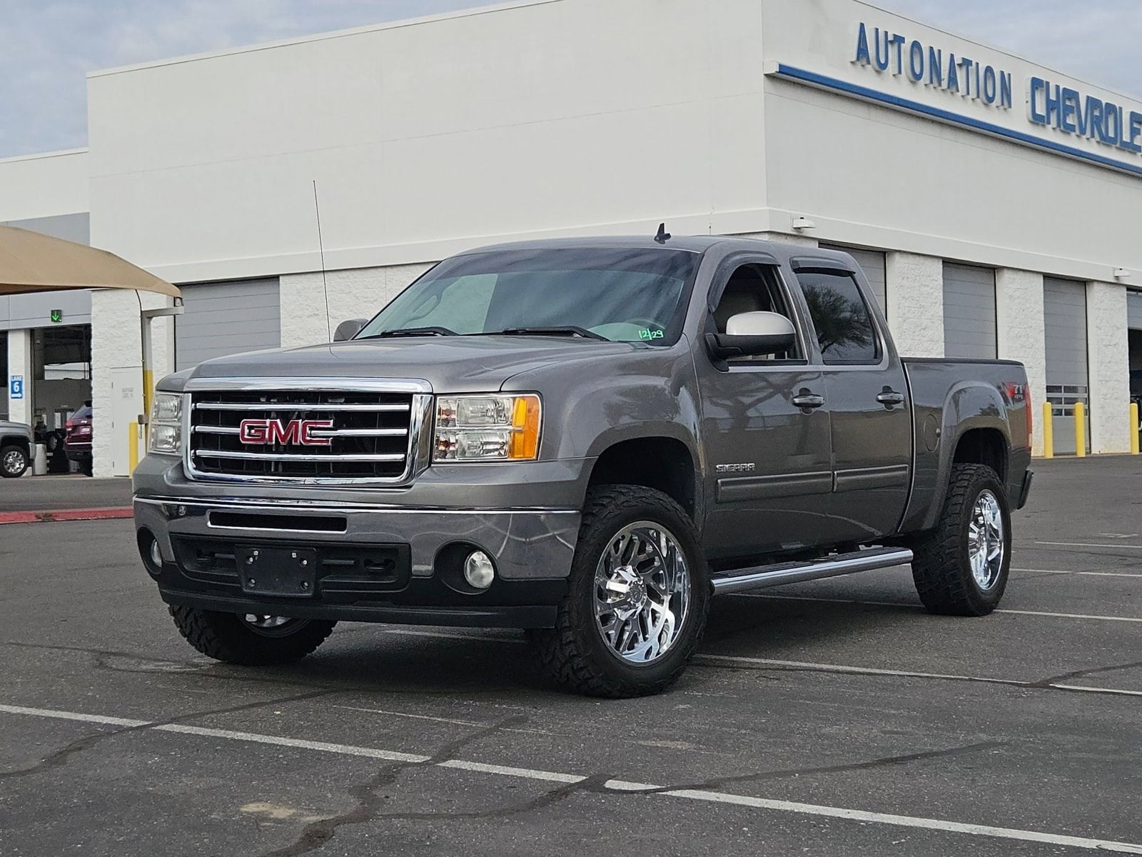 2013 GMC Sierra 1500 SLT's photo