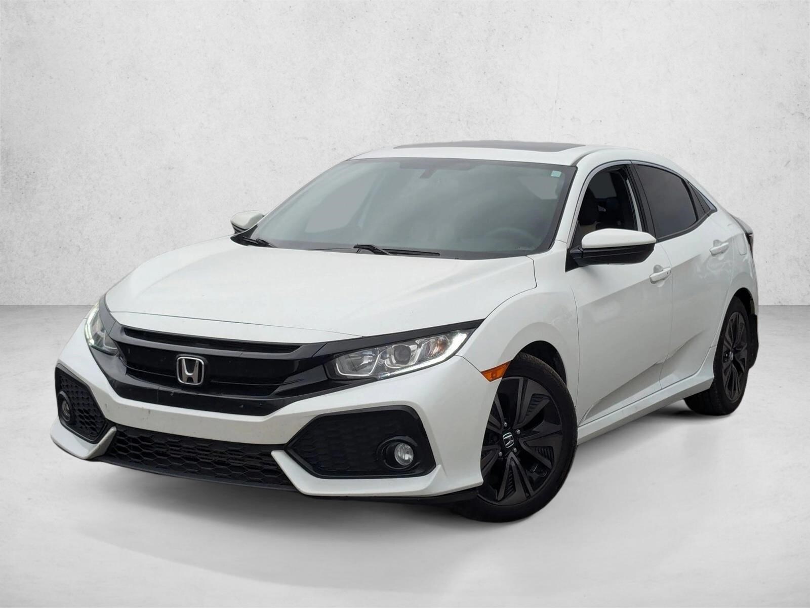 2017 Honda Civic Hatchback EX's photo