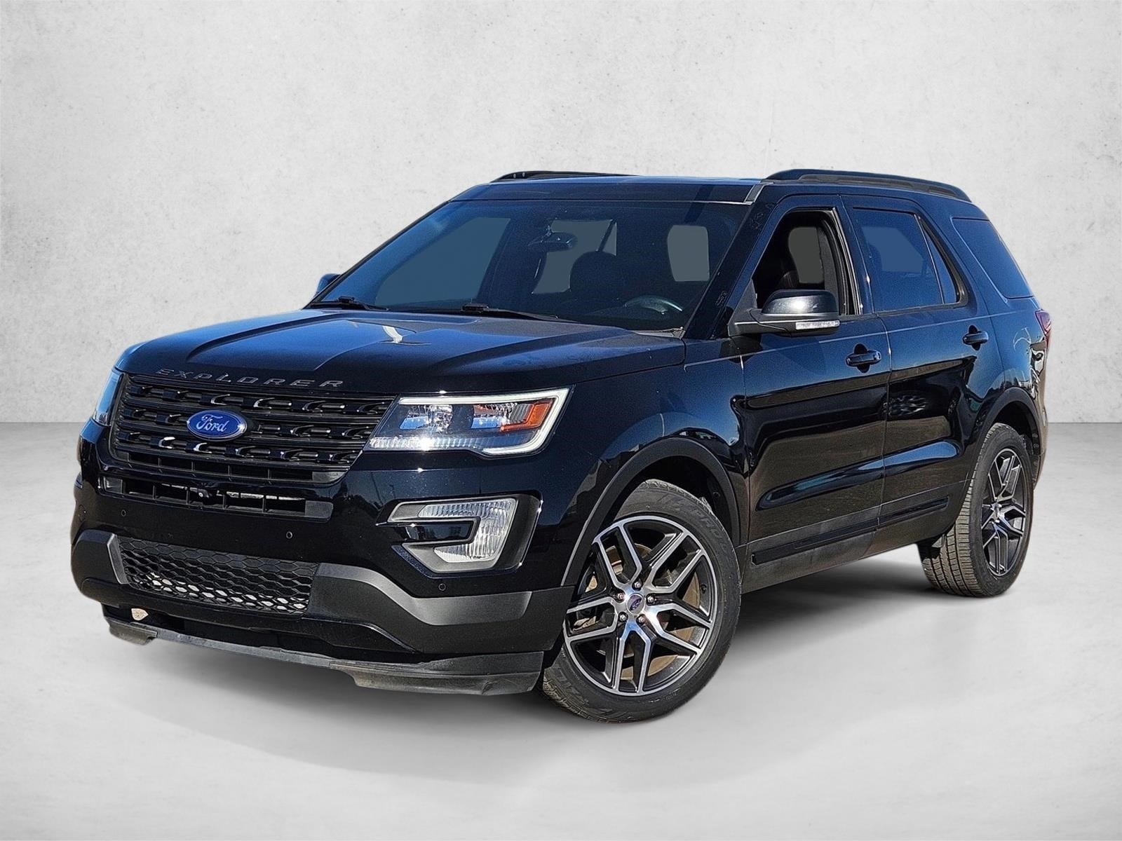 2017 Ford Explorer Sport's photo