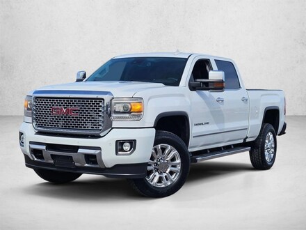 2016 GMC Sierra 2500HD Denali Crew Cab Pickup