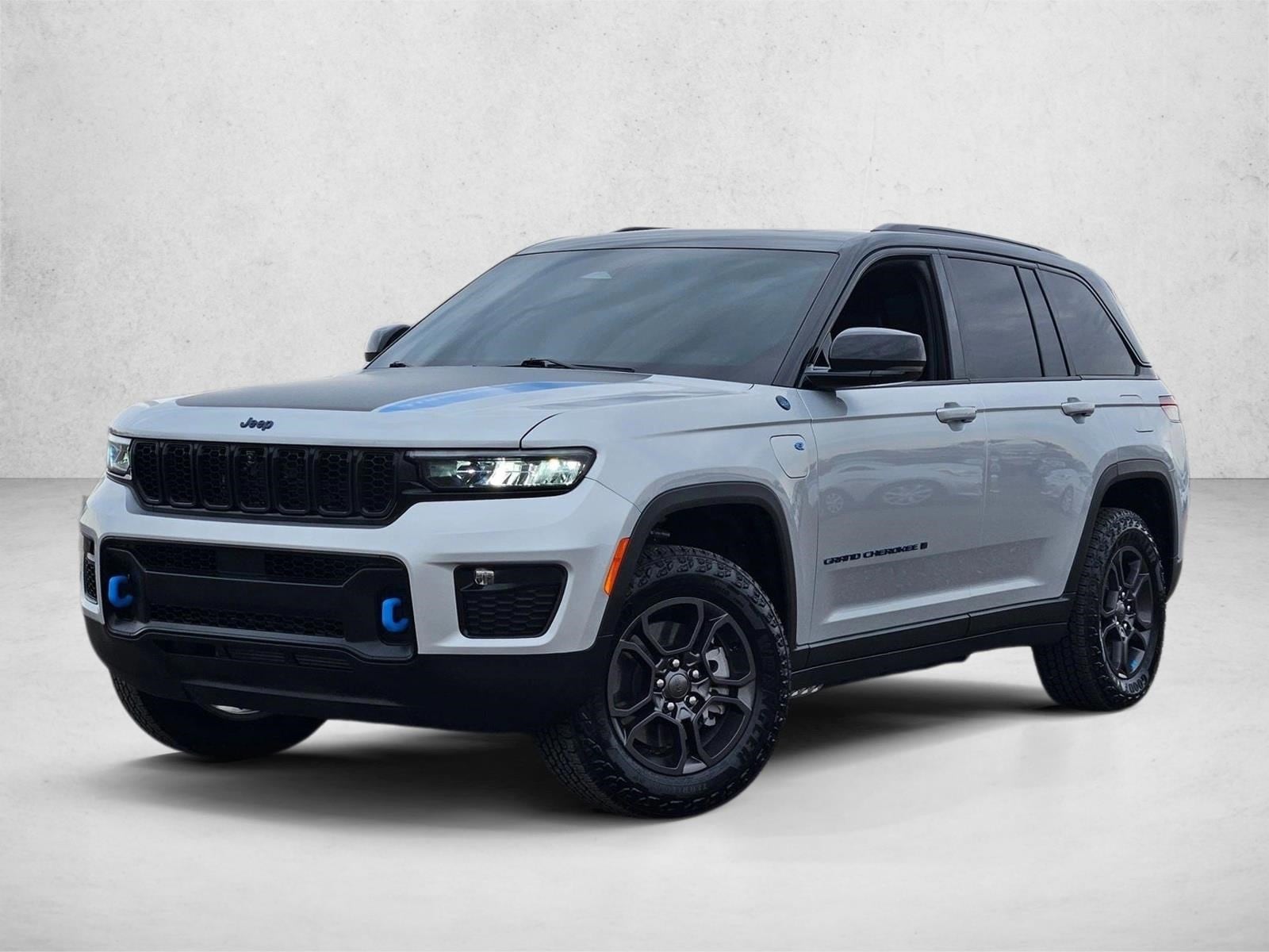 2025 Jeep Grand Cherokee Trailhawk 4xe's photo