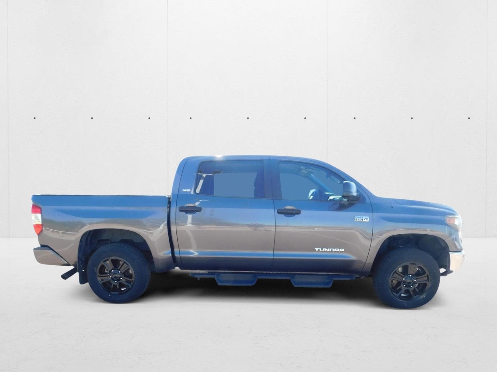 Image of Used 2018 Toyota Tundra SR5