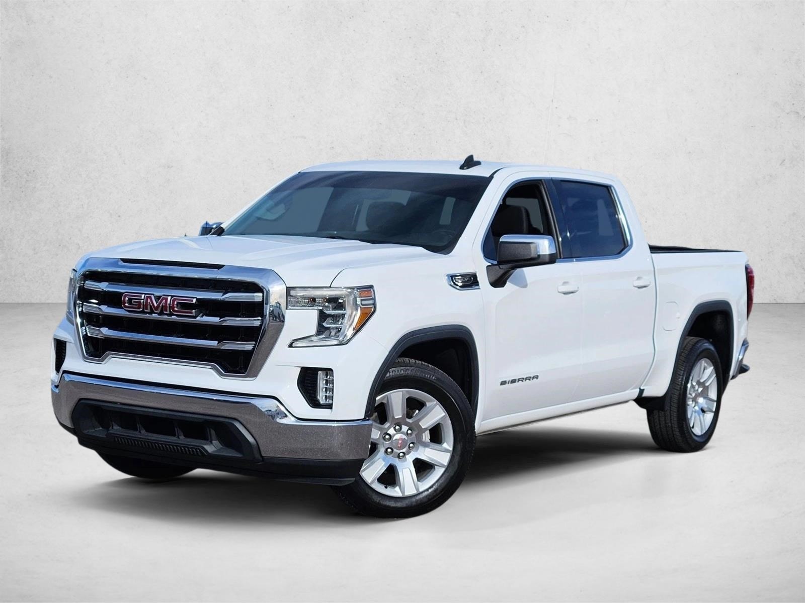 2019 GMC Sierra 1500 SLE's photo