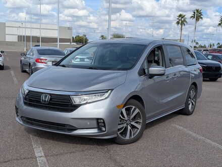 2023 Honda Odyssey Touring Mini-van Passenger