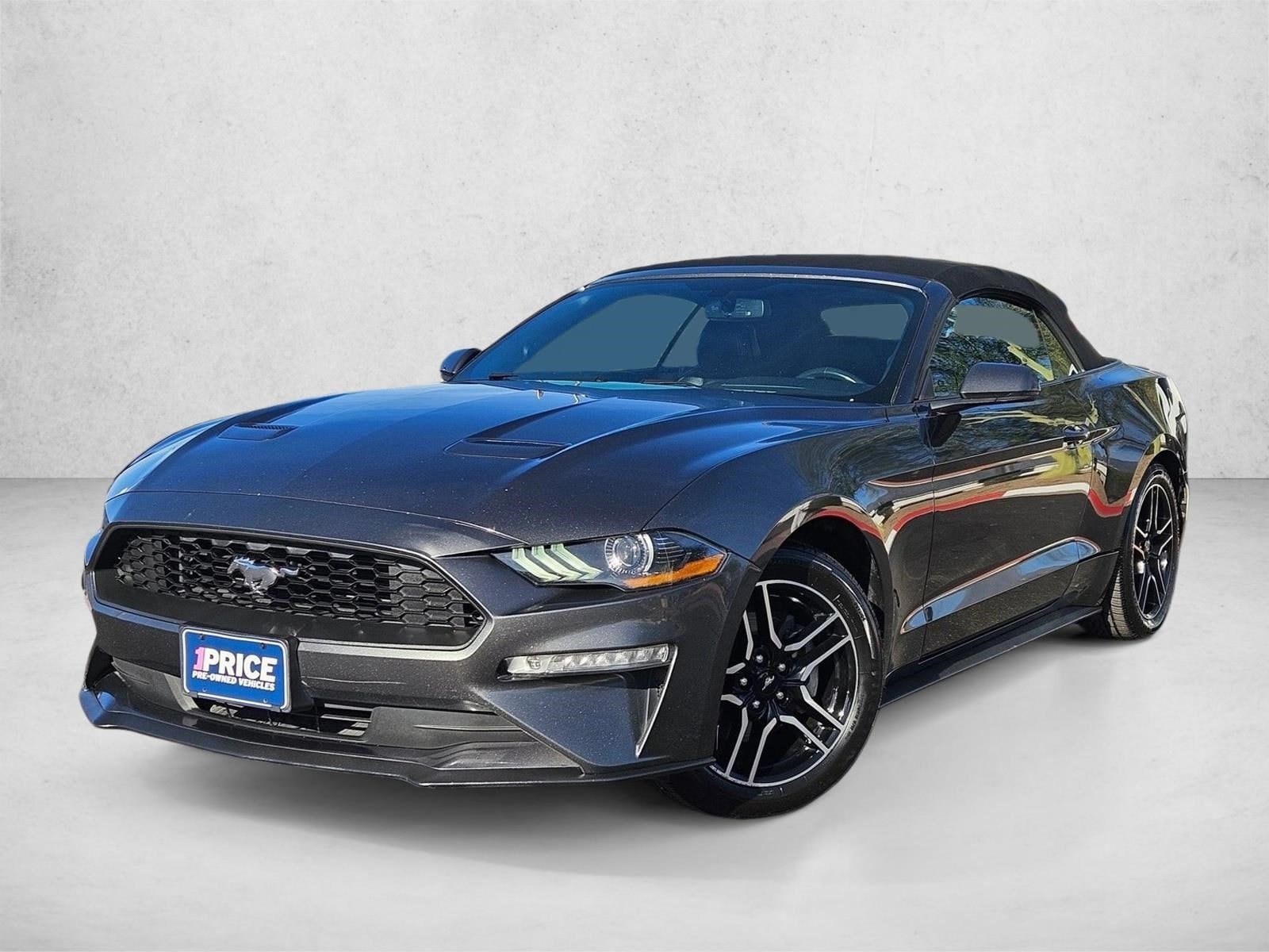 2020 Ford Mustang EcoBoost Premium's photo