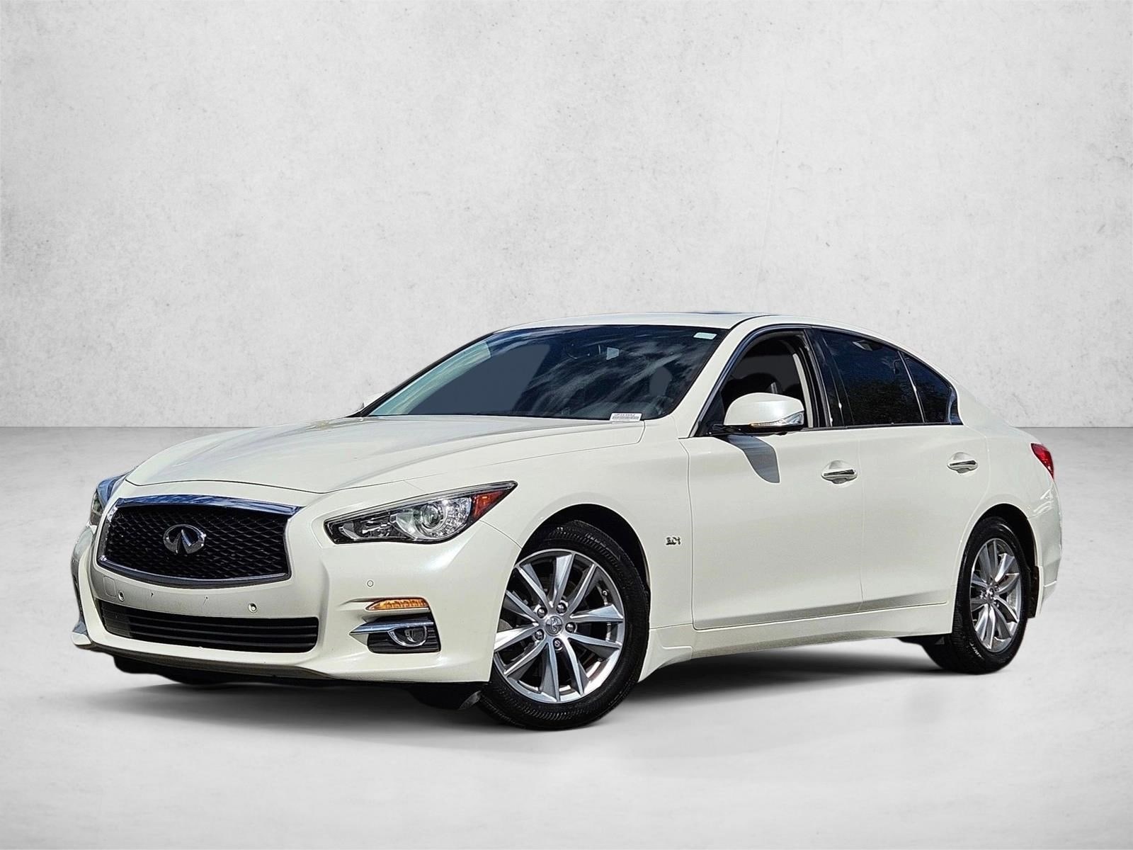 2016 INFINITI Q50 Premium
