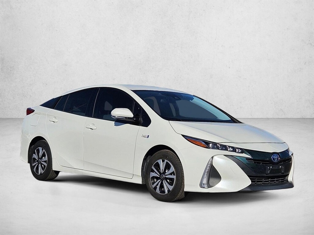 2018 Toyota Prius Prime Premium photo 4
