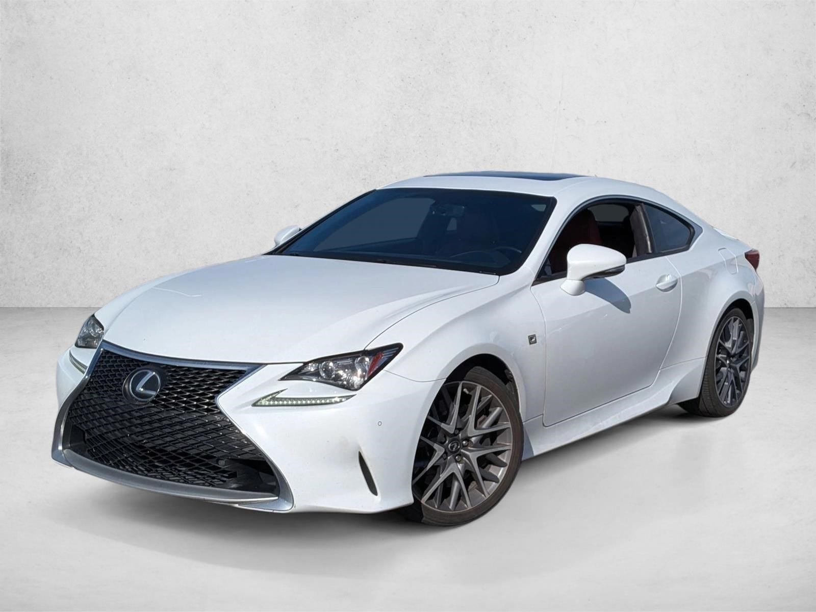 2016 Lexus RC 200t's photo