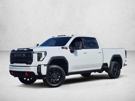 2024 GMC Sierra 2500HD AT4 Crew Cab Pickup