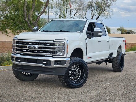 2024 Ford Super Duty F-250 SRW LARIAT Crew Cab Pickup