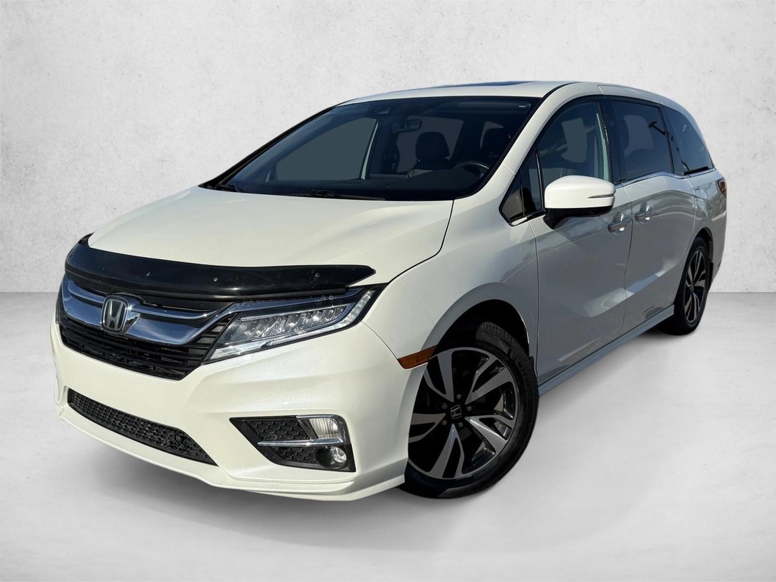 2018 Honda Odyssey Touring's photo