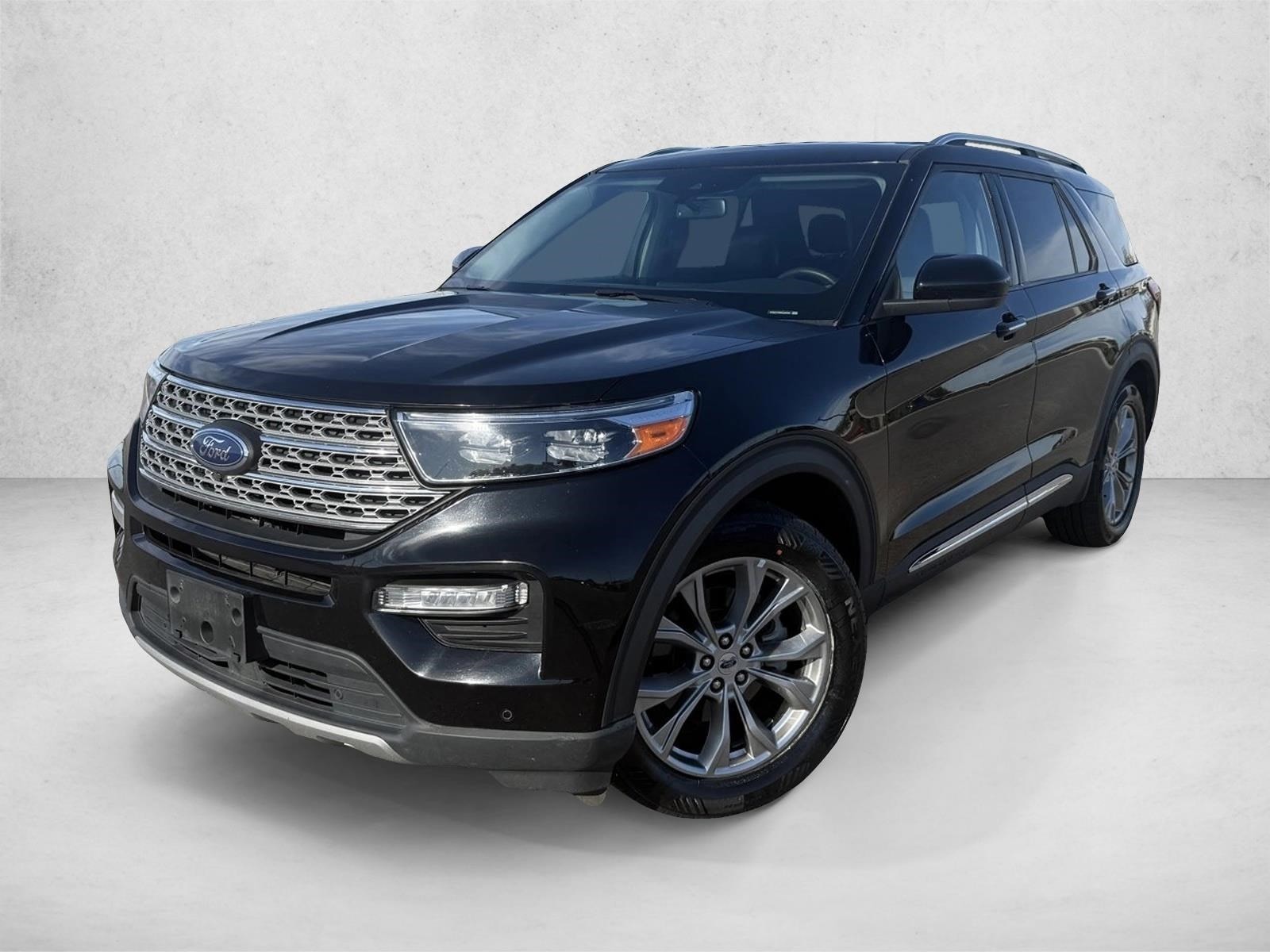 2024 Ford Explorer Limited's photo