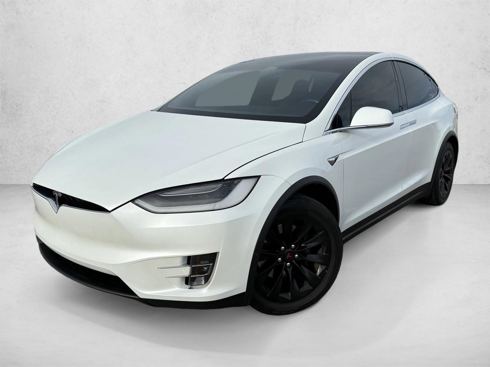 2019 Tesla Model X Long Range's photo