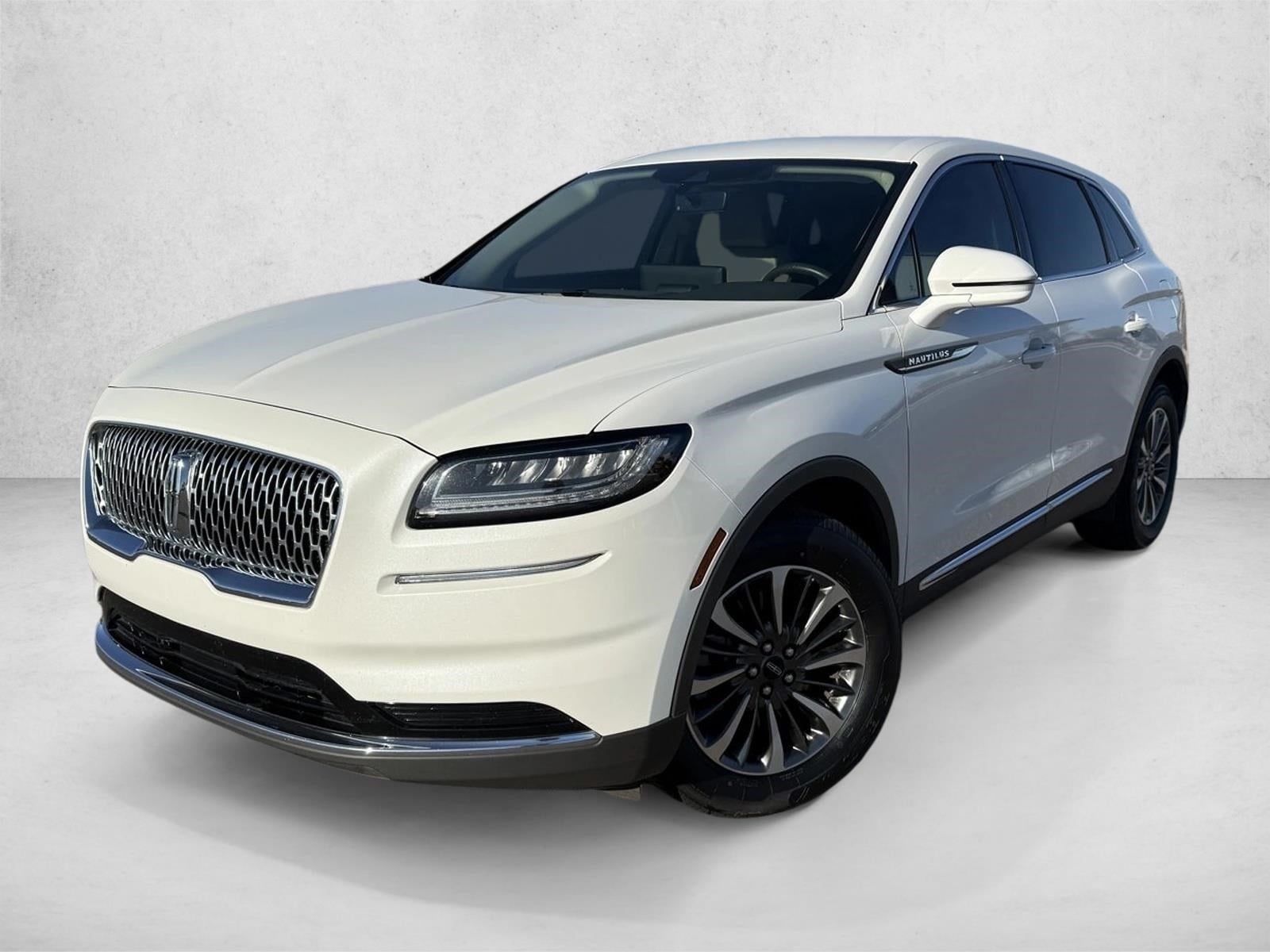 2021 Lincoln Nautilus Base's photo