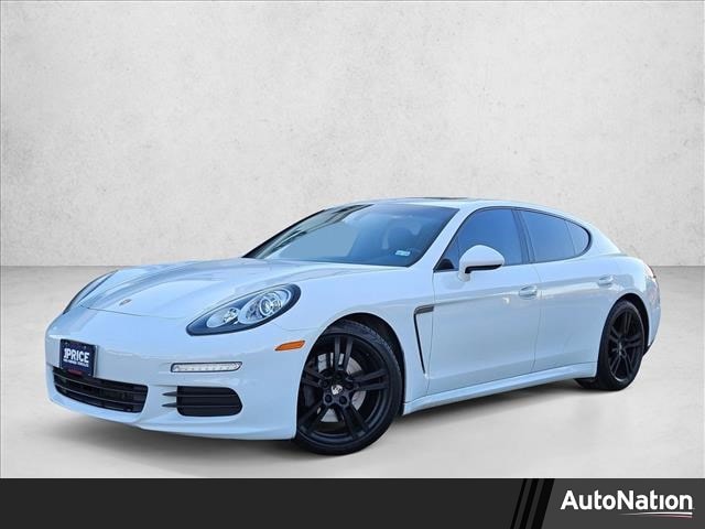 2016 Porsche Panamera Base's photo