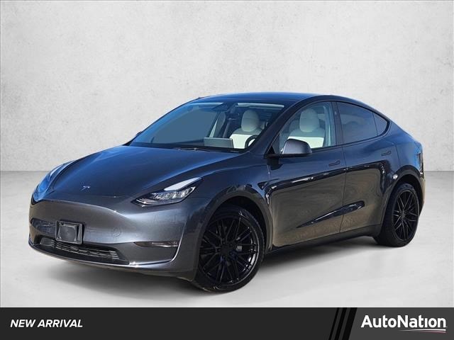 2023 Tesla Model Y Long Range's photo