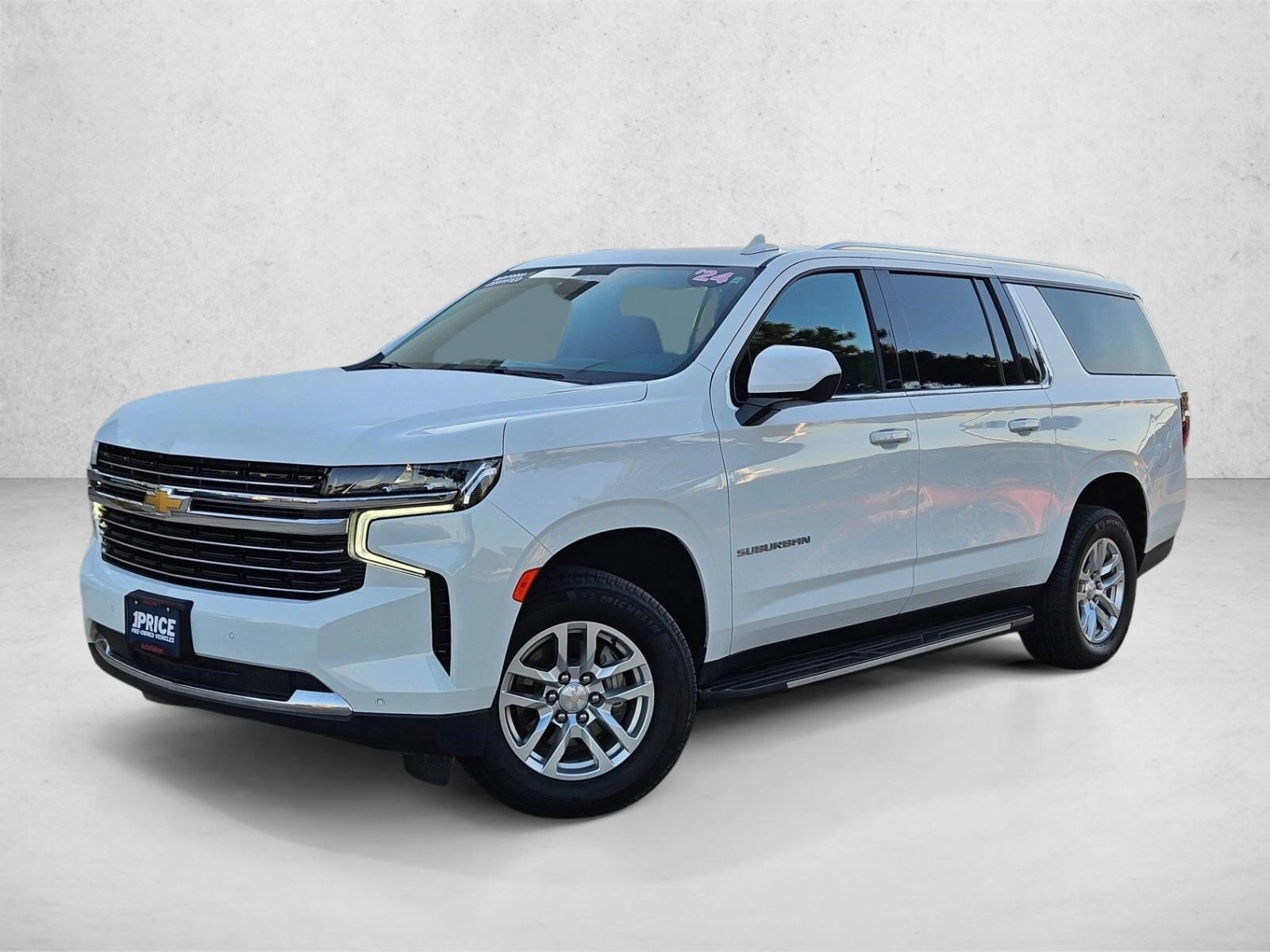 2024 Chevrolet Suburban LT's photo