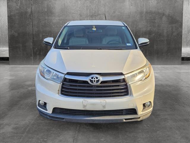 Used 2016 Toyota Highlander LE Plus with VIN 5TDZKRFH4GS181937 for sale in Bellevue, WA