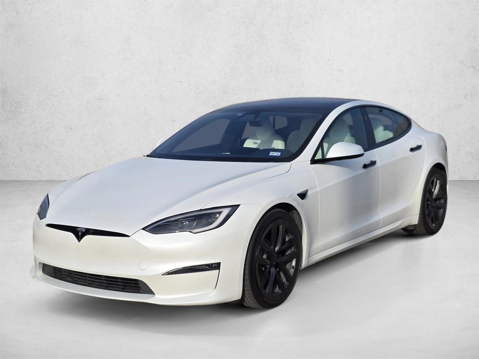 2022 Tesla Model S's photo