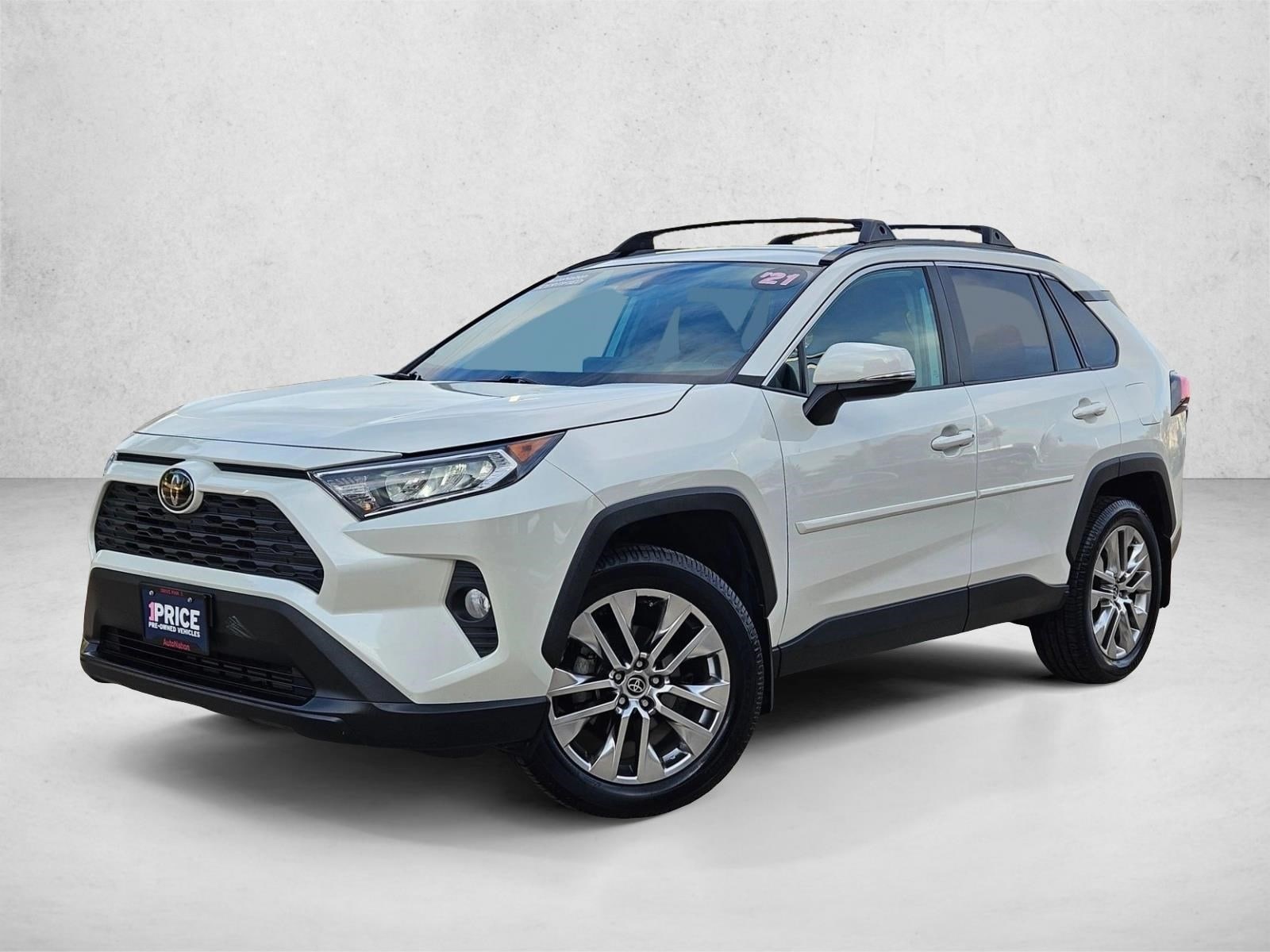 2021 Toyota RAV4 XLE Premium's photo