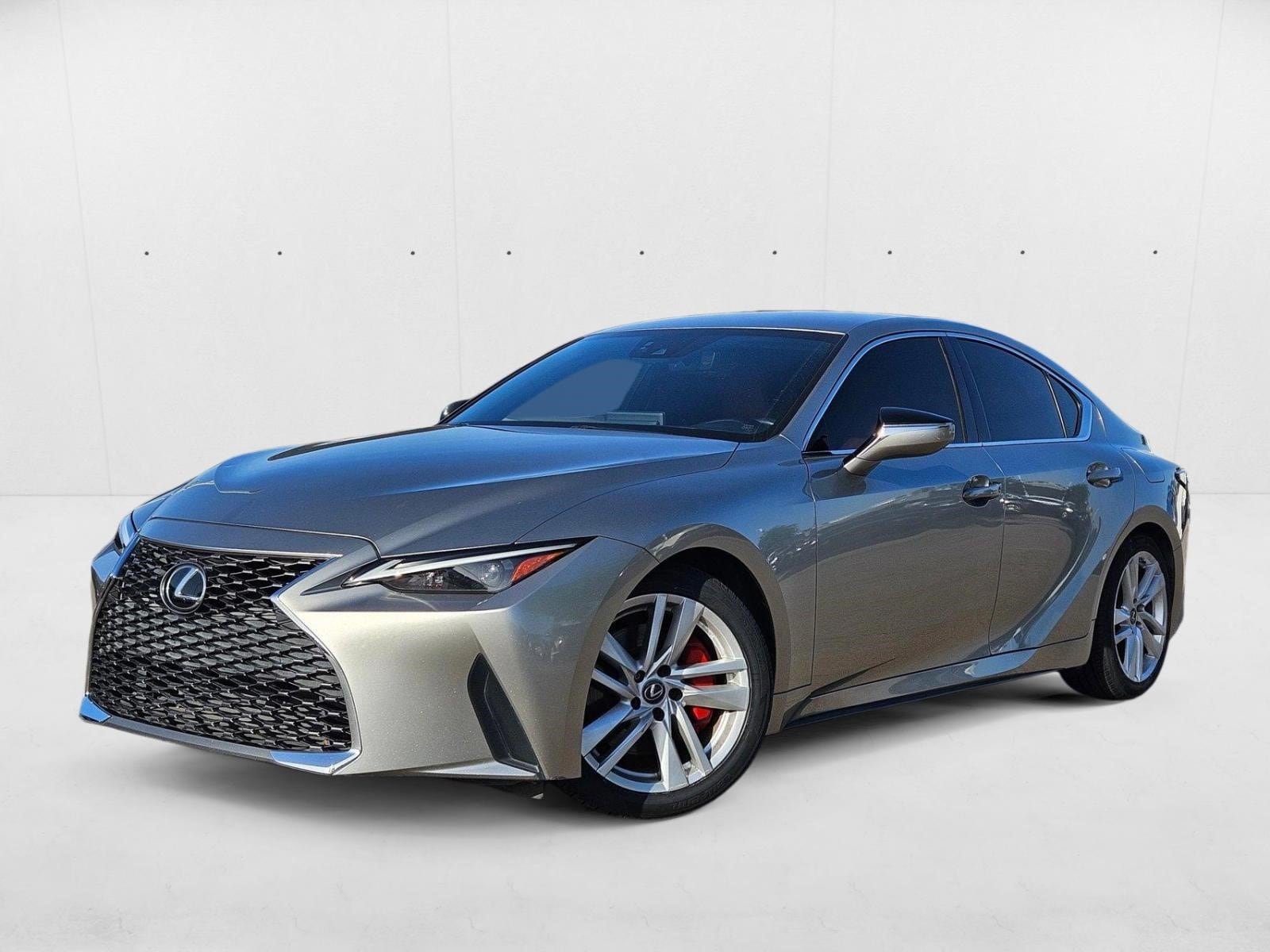 2021 Lexus IS